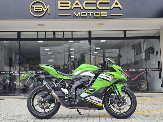 KAWASAKI NINJA ZX-4R KAWASAKI NINJA ZX-4R